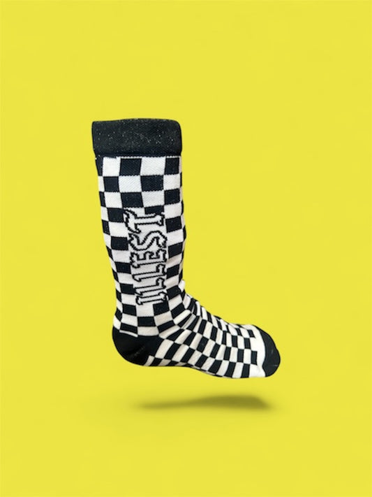 Classic Check - True White / Black